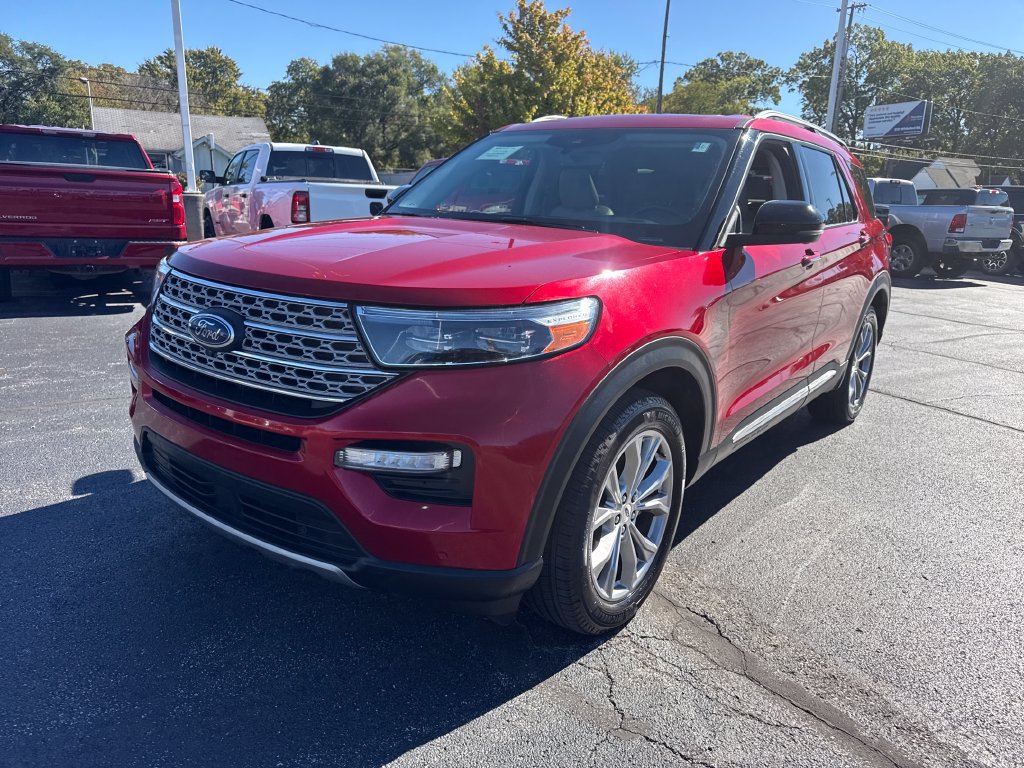 Used 2021 Ford Explorer Limited w/ Equipment Group 301A AWD/4WD image 2