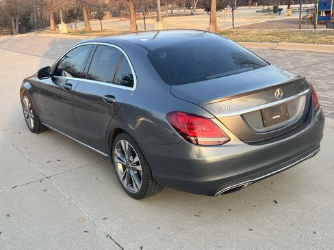 Used 2019 Mercedes-Benz C 300 Sedan image 8