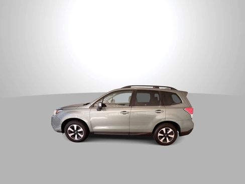 Used 2017 Subaru Forester 2.5i Limited w/ Popular Package #2 AWD/4WD image 5