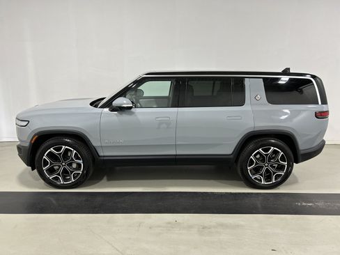 Used 2024 Rivian R1S Adventure AWD/4WD image 2