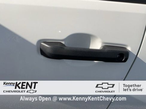 Used 2024 Toyota Tacoma TRD Off-Road image 23