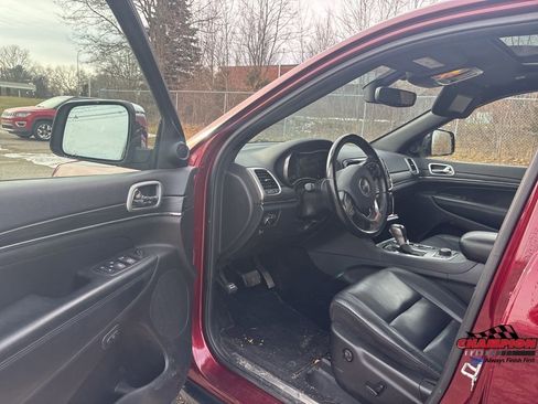 Used 2020 Jeep Grand Cherokee Limited image 13