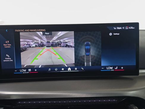 Used 2025 BMW 230i Coupe w/ M Sport Package image 24