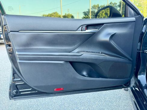 Used 2022 Toyota Camry SE FWD image 35