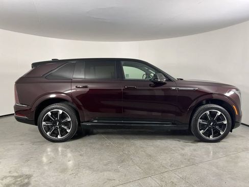 Certified 2025 Cadillac Escalade IQ Sport 2 AWD/4WD image 9