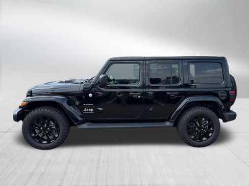 Used 2023 Jeep Wrangler Unlimited Sahara w/ Cold Weather Group AWD/4WD image 4