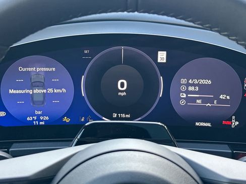 New 2026 Porsche Macan Electric RWD image 30