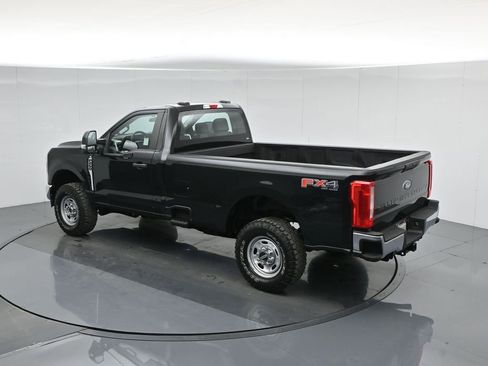 Certified 2024 Ford F250 XL w/ XL Off-Road Package image 40