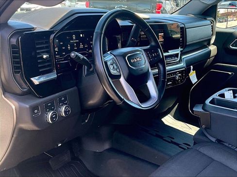 Used 2023 GMC Sierra 1500 Elevation AWD/4WD image 8