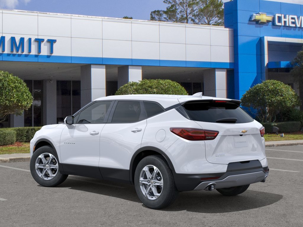 New 2026 Chevrolet Blazer LT w/ LPO, Floor Liner Package FWD image 3