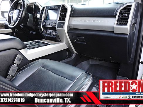 Used 2019 Ford F250 Lariat w/ Lariat Ultimate Package AWD/4WD image 12