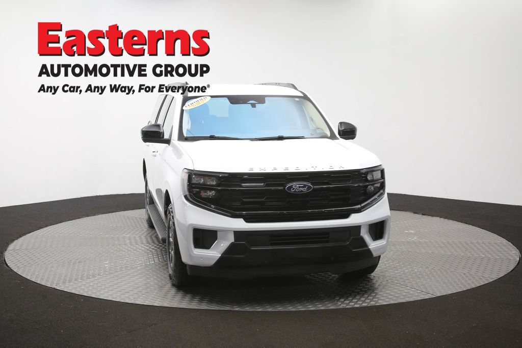 Used 2025 Ford Expedition Active AWD/4WD image 52