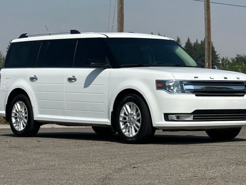 Used 2016 Ford Flex SEL FWD image 9