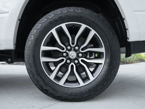 Used 2025 RAM 1500 Limited image 31