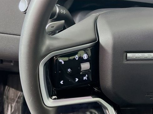 Used 2024 Land Rover Discovery Sport S image 11