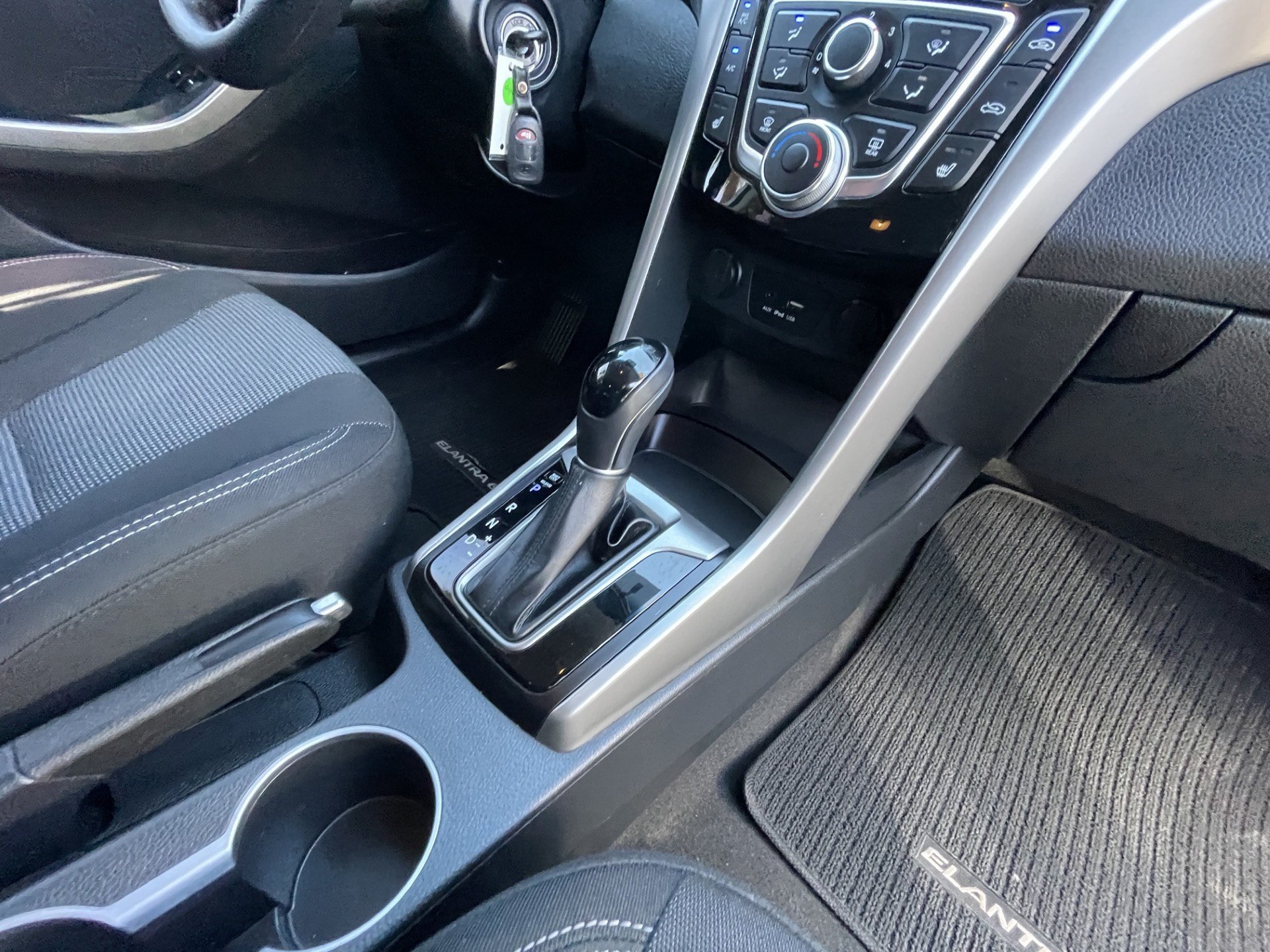 Used 2016 Hyundai Elantra GT FWD image 25