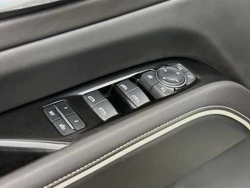 Used 2023 Cadillac Escalade ESV Sport AWD/4WD image 20
