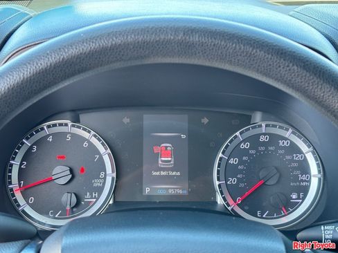 Certified 2020 Toyota Highlander L AWD/4WD image 24
