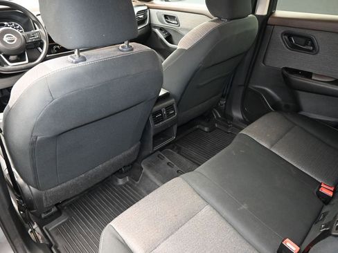 Used 2021 Nissan Rogue S image 14