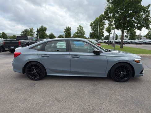 Used 2024 Honda Civic Sport image 8