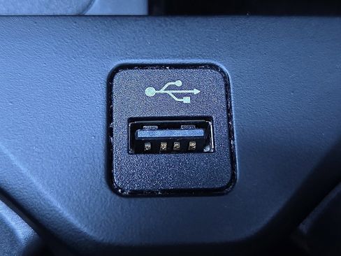 Used 2021 BMW X5 xDrive40i w/ Premium Package image 19