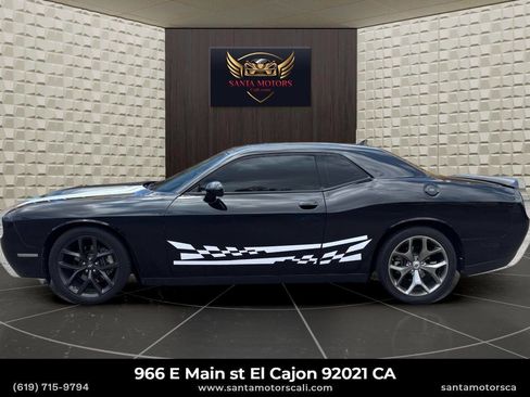 Used 2022 Dodge Challenger GT w/ Blacktop Package RWD image 7