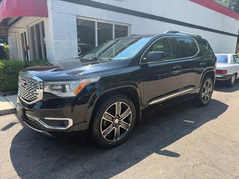 Used 2018 GMC Acadia Denali AWD/4WD image 2