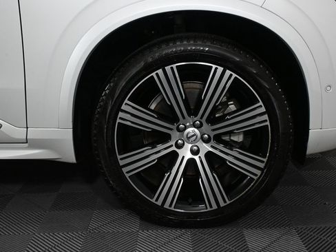 Used 2022 Volvo XC90 T6 Inscription w/ Lounge Package AWD/4WD image 36