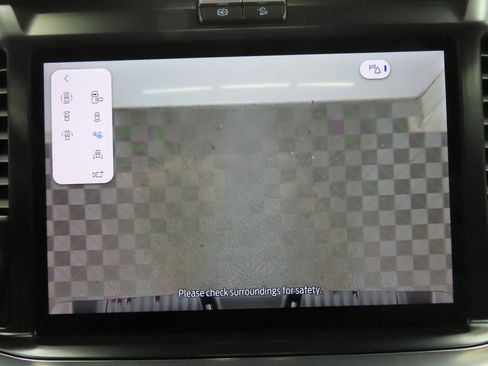 Used 2025 Ford F450 King Ranch w/ FX4 Off-Road Package image 17