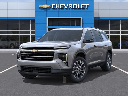 New 2026 Chevrolet Traverse LT w/ Sun and Wheel Package AWD/4WD image 6