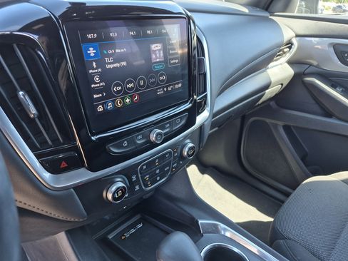 Used 2022 Chevrolet Traverse LT w/ LPO, Cargo Package AWD/4WD image 11