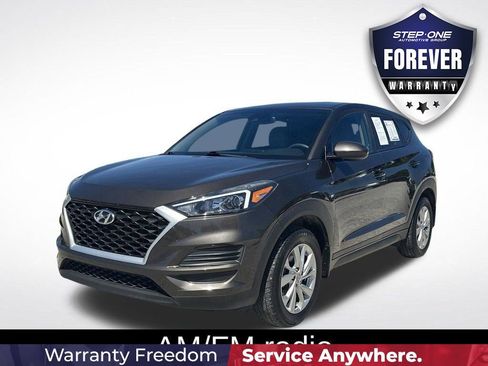 Used 2019 Hyundai Tucson SE FWD image 2