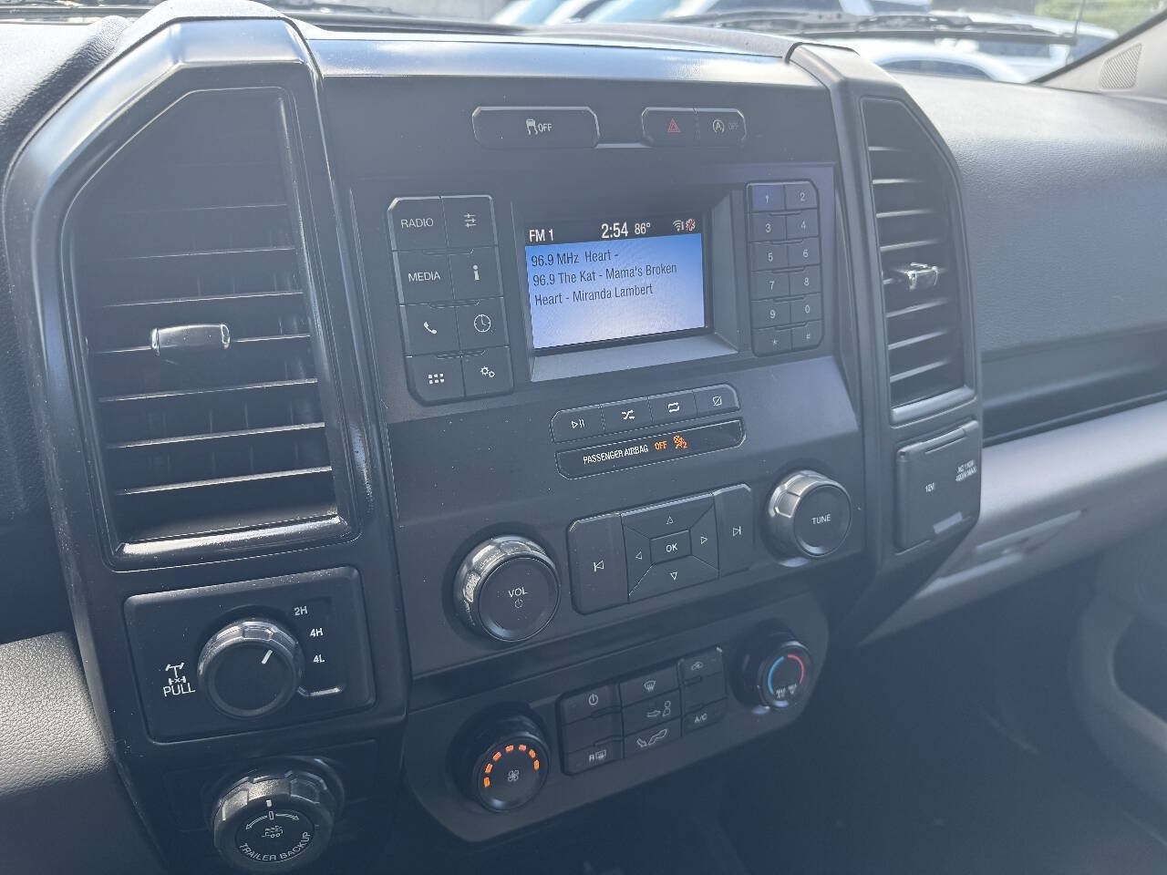 Used 2019 Ford F150 XL w/ Equipment Group 101A Mid AWD/4WD image 17