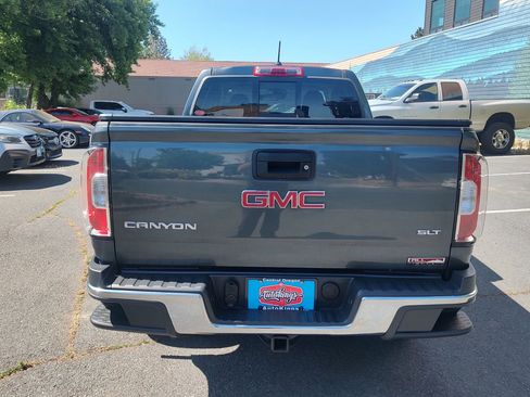 Used 2015 GMC Canyon SLT w/ Driver Alert Package image 4
