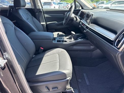 New 2025 Kia Sorento EX w/ Panoramic Sunroof Package image 13