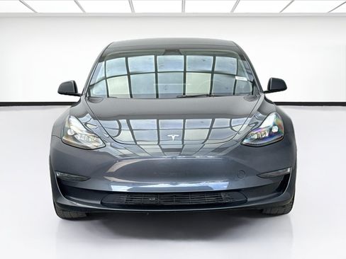 Used 2023 Tesla Model 3 Standard Range RWD image 2
