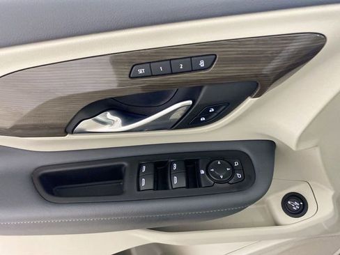 Used 2022 GMC Terrain Denali w/ LPO, Floor Liner Package image 26