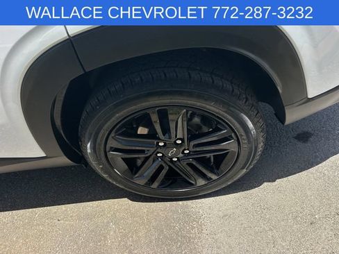 Used 2025 Chevrolet Trax ACTIV w/ Sunroof Package FWD image 10