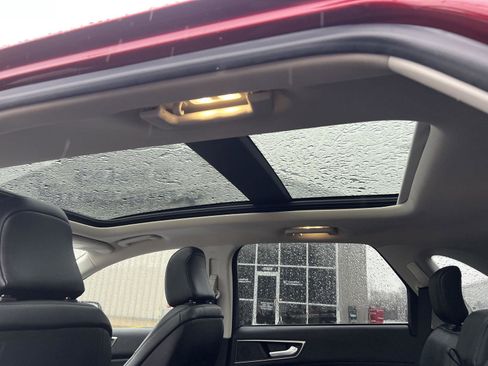 Used 2022 Ford Edge SEL w/ Convenience Package image 10