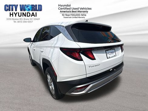 Used 2025 Hyundai Tucson SE AWD/4WD image 3