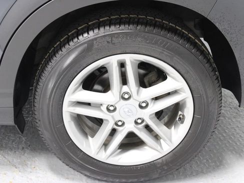 Used 2022 Hyundai Kona SE FWD image 18