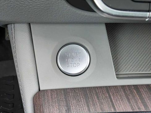 Used 2025 Audi Q5 Prestige w/ Prestige Package AWD/4WD image 36