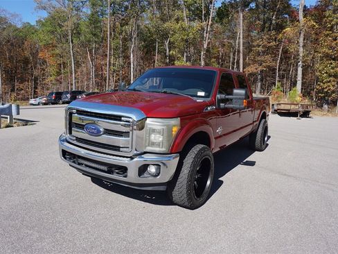Used 2015 Ford F250 Lariat w/ Lariat Interior Package image 19