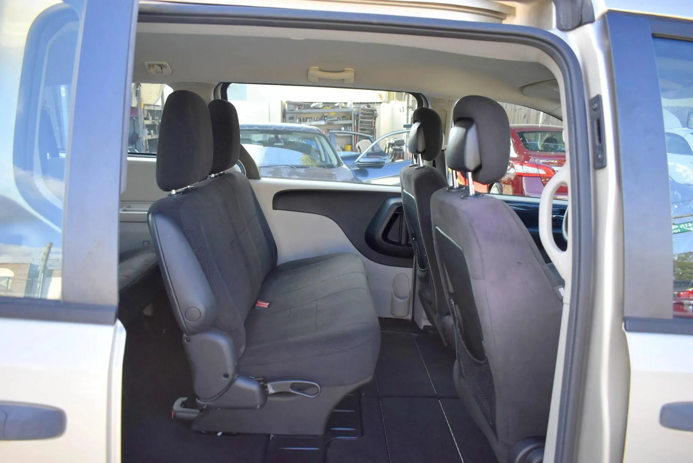 Used 2013 Dodge Grand Caravan American Value Package FWD image 15