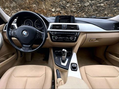 Used 2016 BMW 320i xDrive Sedan image 13