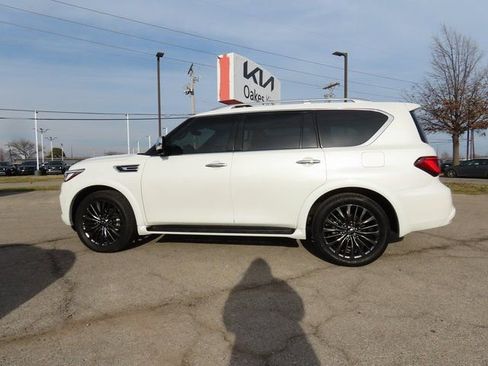 Used 2023 INFINITI QX80 Sensory w/ All-Season Package image 5
