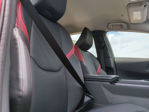 New 2026 Toyota Prius Plug-In Hybrid FWD image 31