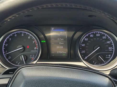 Used 2024 Toyota Camry SE w/ Convenience Package FWD image 19
