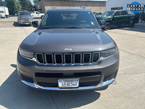 Certified 2025 Jeep Grand Cherokee L Laredo w/ Trailer Tow Package AWD/4WD image 3