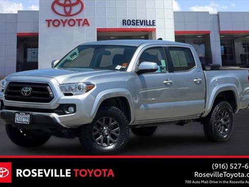 Certified 2022 Toyota Tacoma SR5 w/ Technology Package AWD/4WD image 1